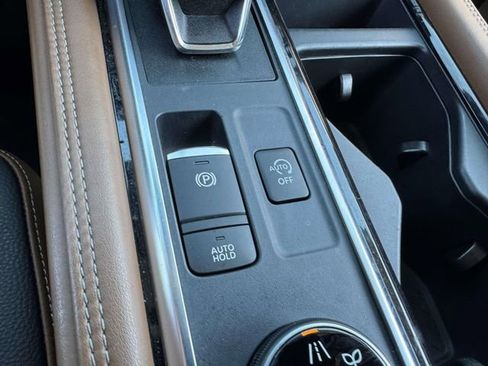 Used 2022 Nissan Pathfinder Platinum image 28