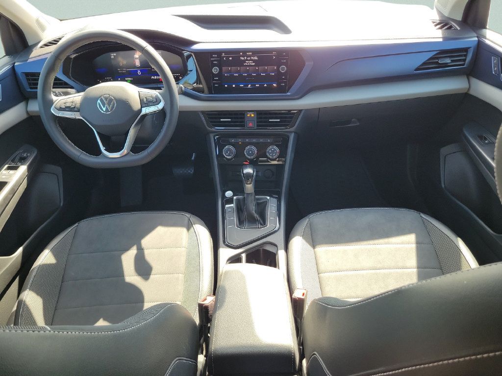 Used 2023 Volkswagen Taos SE FWD image 11