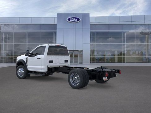 New 2026 Ford F450 XL w/ XL Chrome Package image 4
