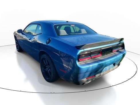 Used 2020 Dodge Challenger SXT w/ Blacktop Package RWD image 7