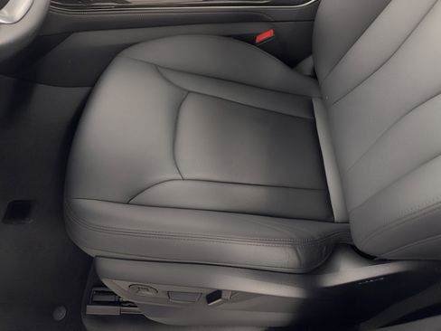 Used 2023 Audi Q7 3.0T Premium Plus image 16