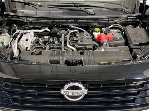 Certified 2025 Nissan Kicks SV image 13