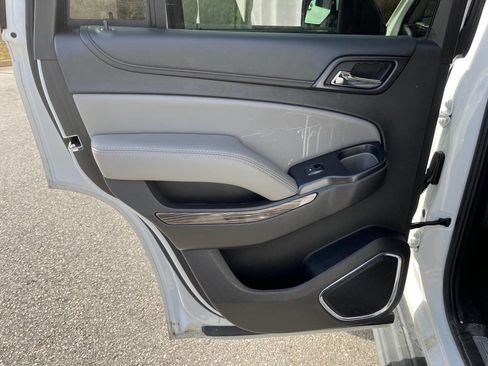 Used 2016 Chevrolet Tahoe LT image 10