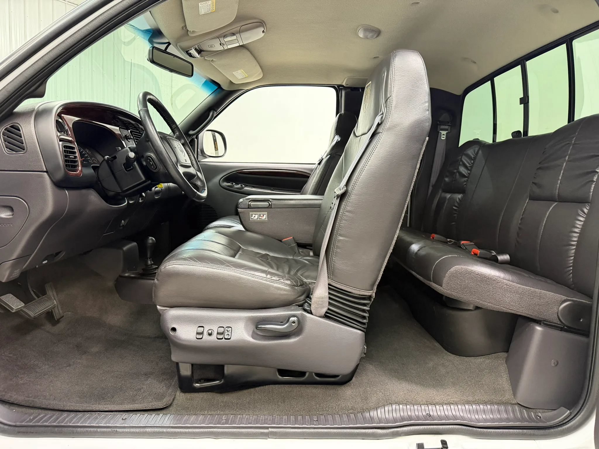 Used 2001 Dodge Ram 2500 Truck 4x4 Quad Cab image 15