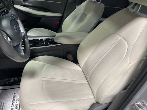 Used 2023 Hyundai Sonata SEL w/ Convenience Package FWD image 16