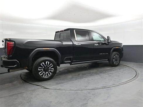 Used 2024 GMC Sierra 3500 Denali Ultimate image 3