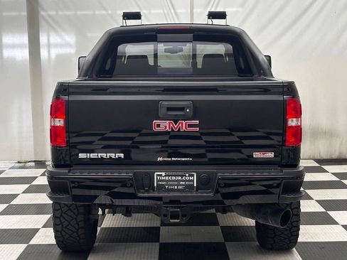 Used 2018 GMC Sierra 2500 SLT w/ Duramax Plus Package AWD/4WD image 6