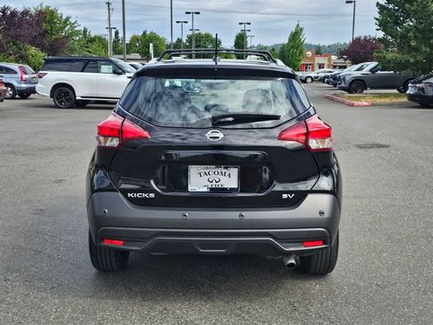 Used 2020 Nissan Kicks SV w/ Exterior Package FWD image 6