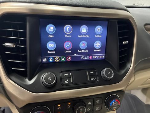 Used 2022 GMC Acadia Denali w/ Denali Ultimate Package AWD/4WD image 22