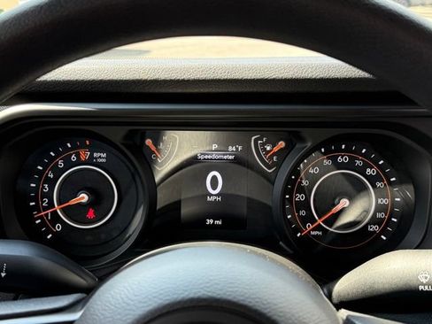 New 2026 Jeep Gladiator Sport AWD/4WD image 17