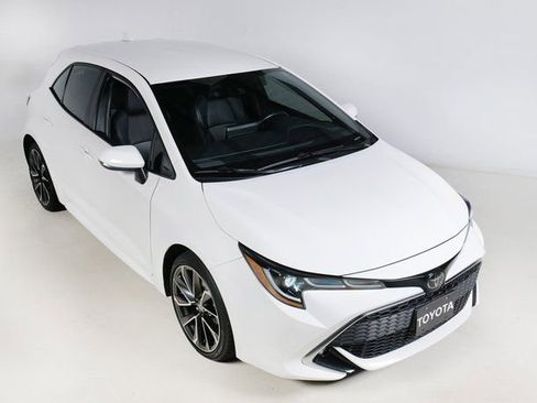 Used 2022 Toyota Corolla XSE image 25