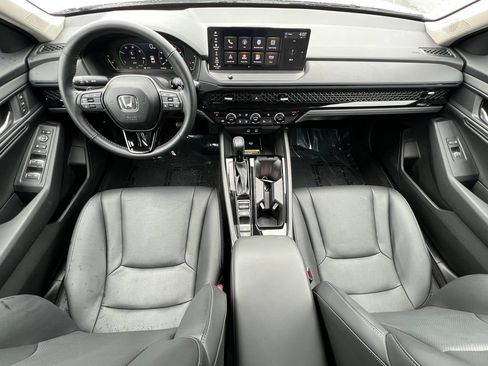 Used 2025 Honda Accord EX-L image 17