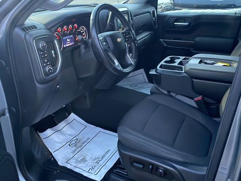 Used 2022 Chevrolet Silverado 1500 LT w/ Bed Protection Package image 9