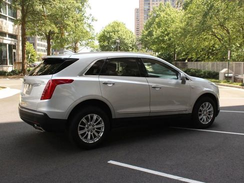 Used 2018 Cadillac XT5 AWD image 7