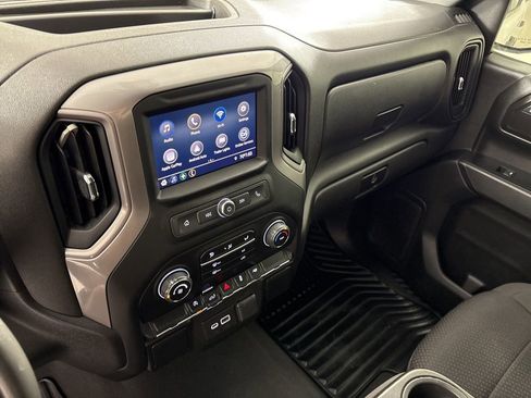 Used 2022 Chevrolet Silverado 1500 Custom w/ Safety Confidence Package image 33