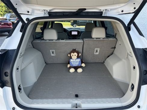 Used 2022 GMC Terrain Denali image 25