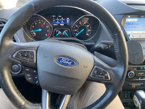 Used 2018 Ford Escape SEL w/ Ford Safe & Smart Package FWD image 34