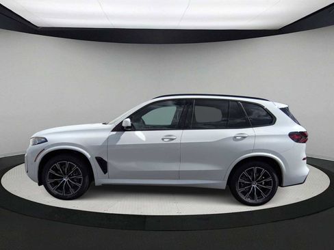 New 2026 BMW X5 xDrive40i w/ Executive Package AWD/4WD image 5