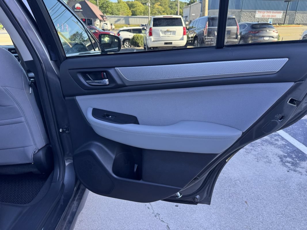 Used 2018 Subaru Outback 2.5i Premium AWD/4WD image 20