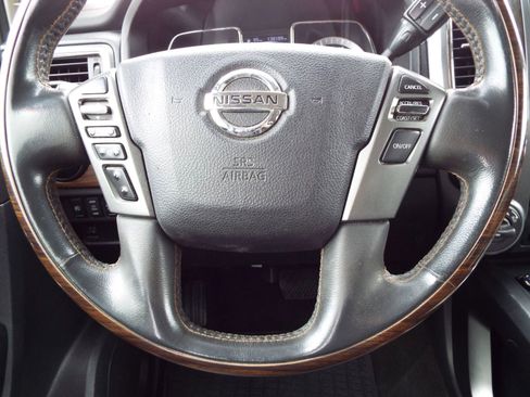 Used 2018 Nissan Titan Platinum Reserve w/ Platinum Utility Package image 12