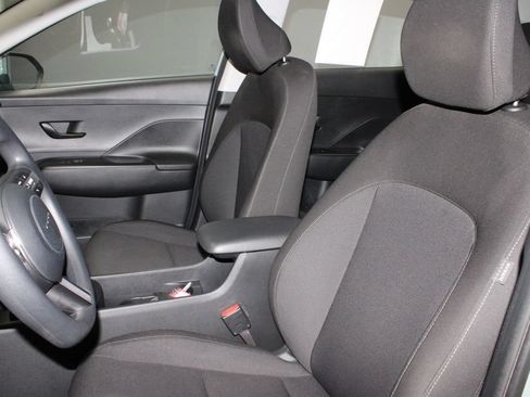 Used 2024 Hyundai Kona SE AWD/4WD image 23