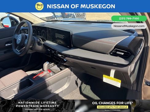 New 2026 Nissan Kicks SR w/ Cold Weather Package image 29