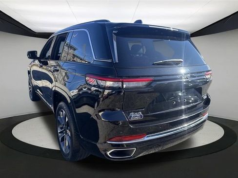 Used 2022 Jeep Grand Cherokee Overland image 12