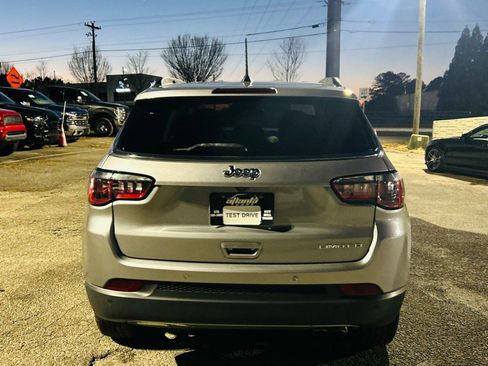 Used 2021 Jeep Compass Limited image 5