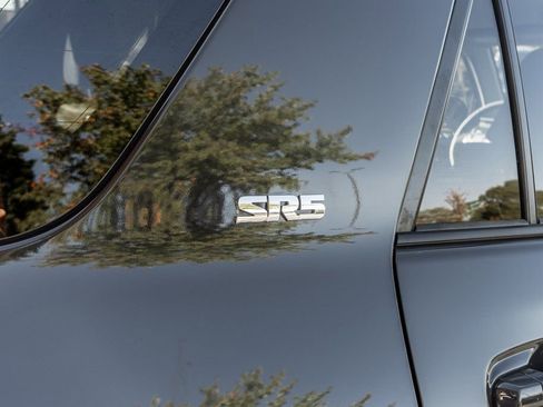 Used 2024 Toyota 4Runner SR5 image 4
