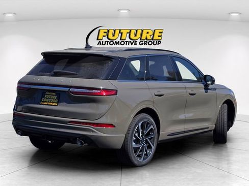 New 2025 Lincoln Corsair Grand Touring w/ Equipment Group 302A AWD/4WD image 3