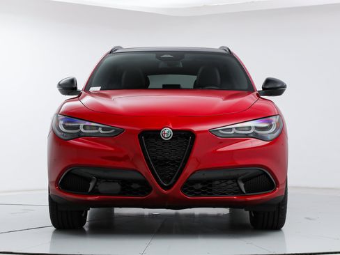 New 2025 Alfa Romeo Stelvio Sprint w/ Convenience Package AWD/4WD image 8