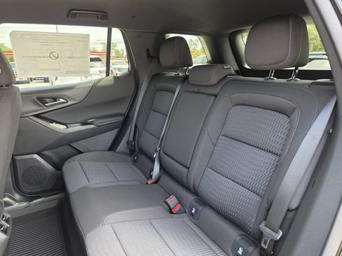 New 2027 Chevrolet Equinox LT FWD image 18