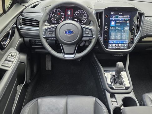 Used 2025 Subaru Forester Limited image 13