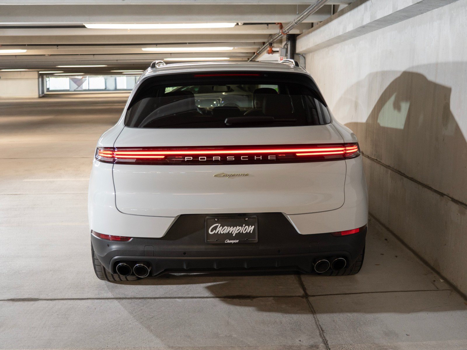 Certified 2025 Porsche Cayenne Coupe AWD/4WD image 10