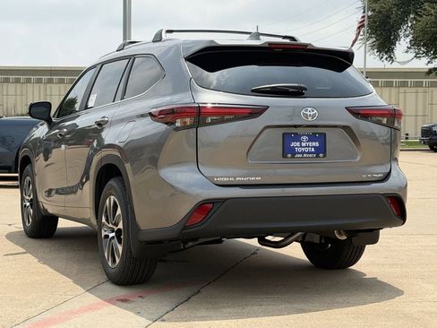 New 2026 Toyota Highlander XLE AWD/4WD image 7
