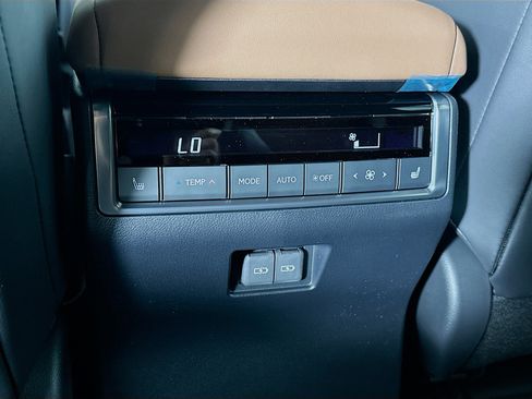 New 2026 Lexus GX 550 w/ Accessory Package (2T) AWD/4WD image 25