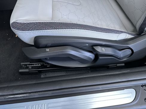 Used 2026 MINI Cooper 2-Door Hardtop image 14