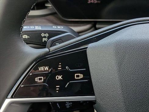 Certified 2025 Audi Q5 Premium w/ Convenience Package image 17