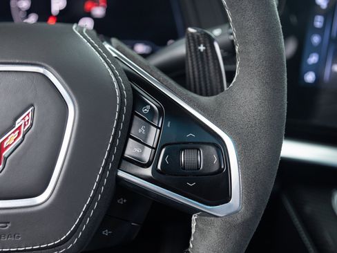 Used 2024 Chevrolet Corvette Z06 w/ Z07 Performance Package image 16