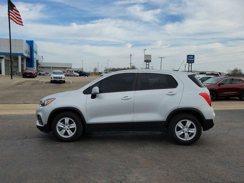 Used 2020 Chevrolet Trax LS w/ Tint and Cruise Package image 3