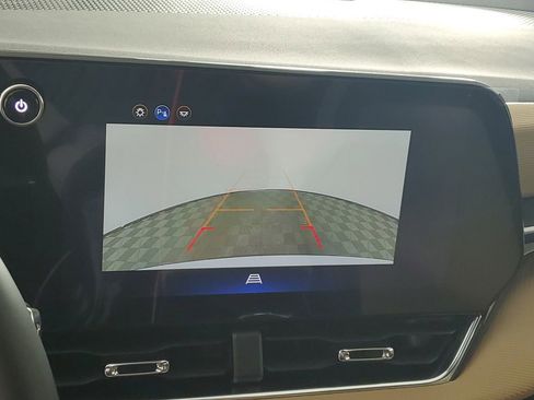 New 2026 Chevrolet Equinox ACTIV AWD/4WD image 17