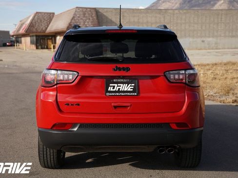 Used 2020 Jeep Compass Latitude image 9