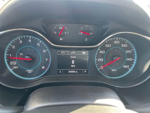 Used 2018 Chevrolet Cruze LT w/ Convenience Package image 12