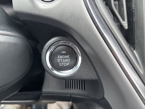 Used 2024 Subaru Crosstrek 2.5i Limited image 24