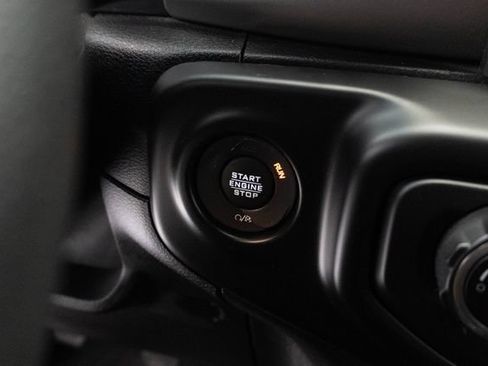 Used 2020 Jeep Wrangler Sport AWD/4WD image 15