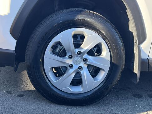 Used 2023 Toyota RAV4 LE image 10