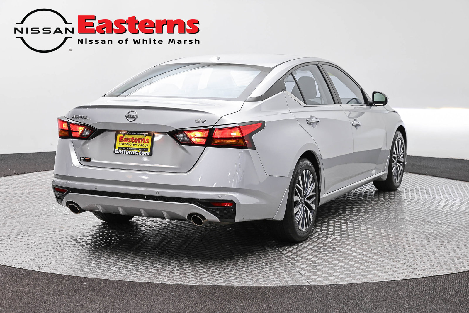 Used 2024 Nissan Altima 2.5 SV w/ SV Premium Package FWD image 5