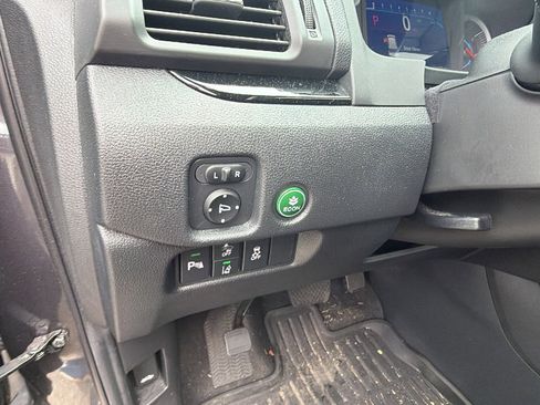 Used 2021 Honda Pilot Touring image 27
