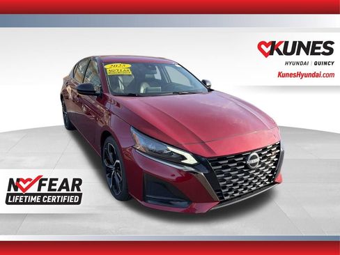 Used 2025 Nissan Altima 2.5 SR FWD image 1