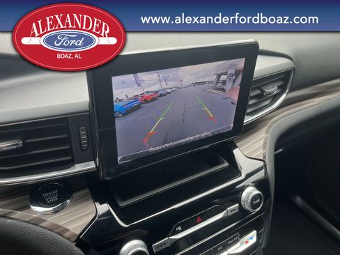 Certified 2024 Ford Explorer Limited image 30